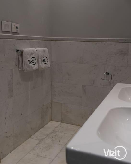 VIZIT 2BR in Aeon Towers