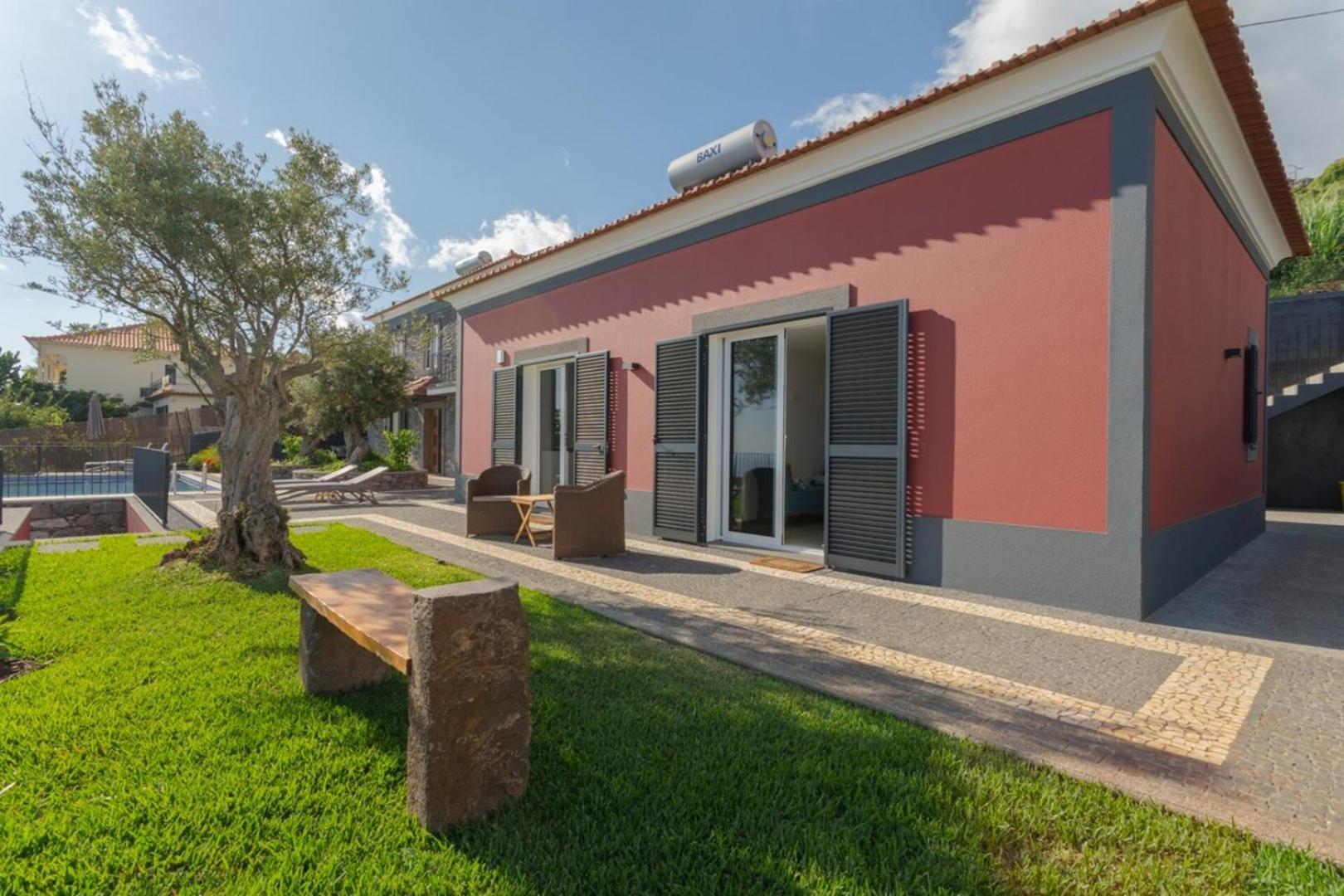 Villa Miradouro da Baleia (Heated Pool optional)