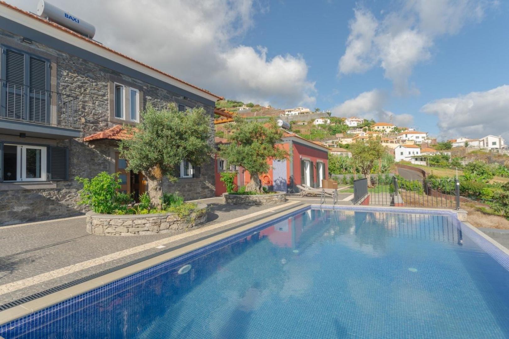 Villa Miradouro da Baleia (Heated Pool optional)