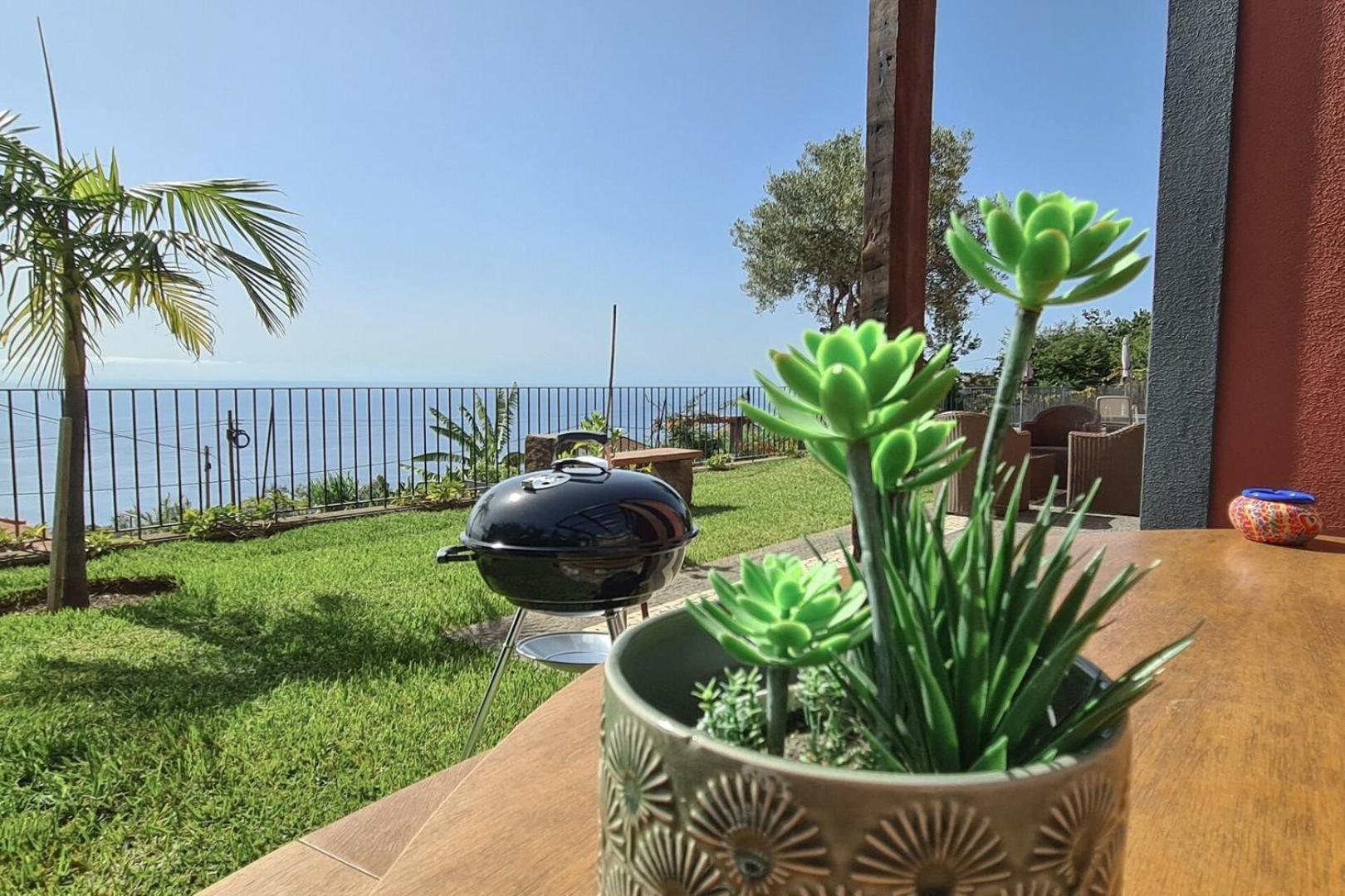 Villa Miradouro da Baleia (Heated Pool optional)