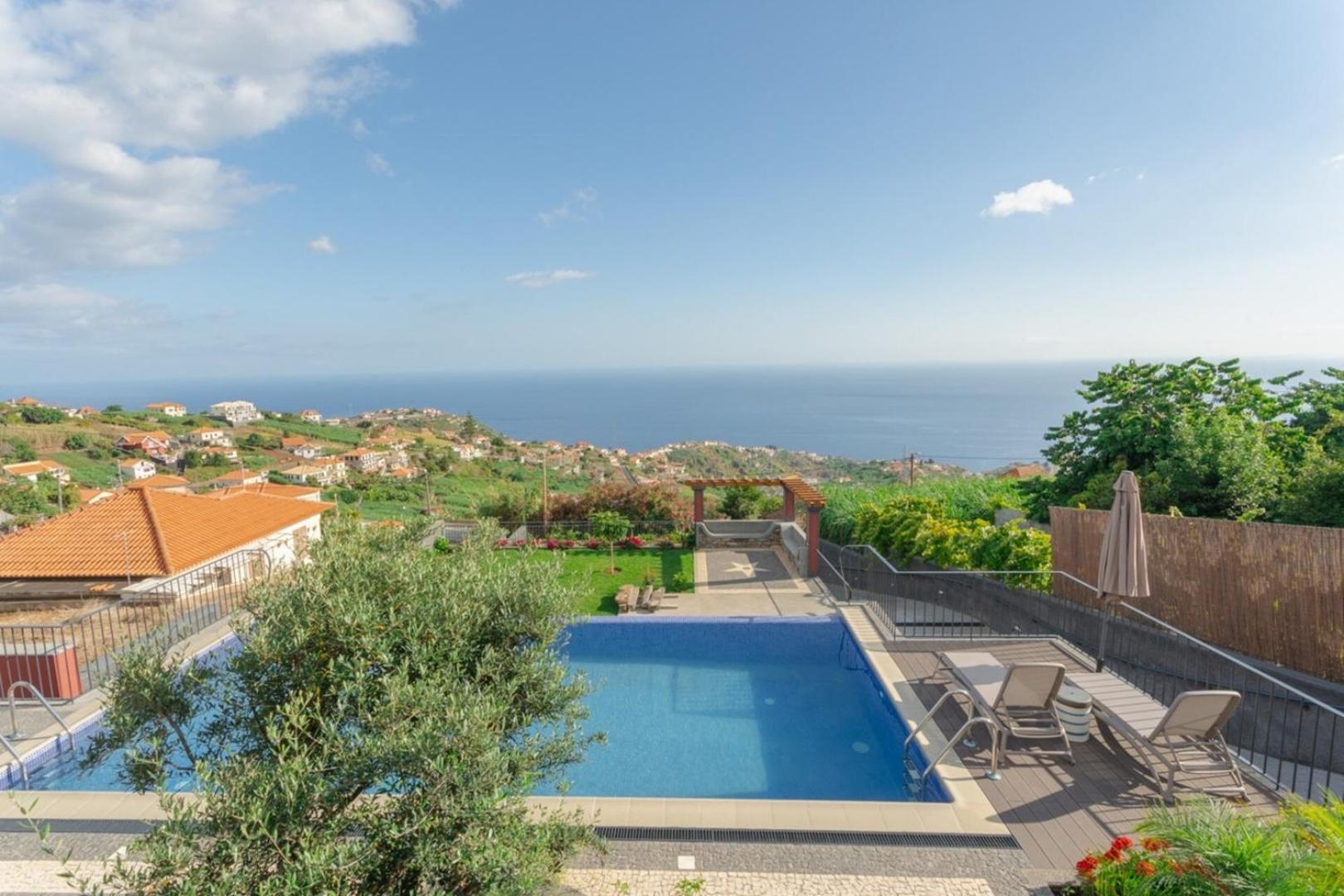 Villa Miradouro da Baleia (Heated Pool optional)