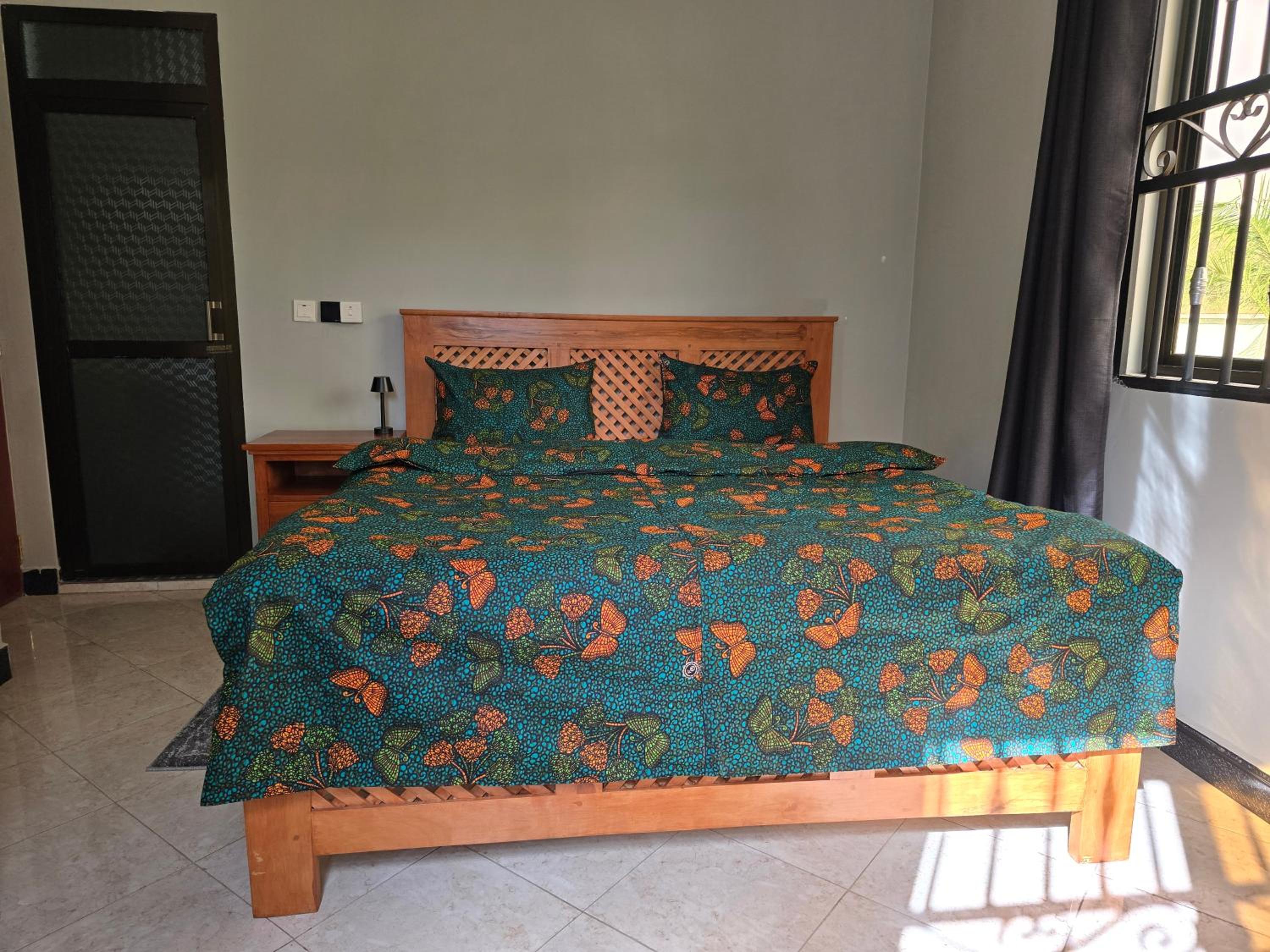 Photo 8