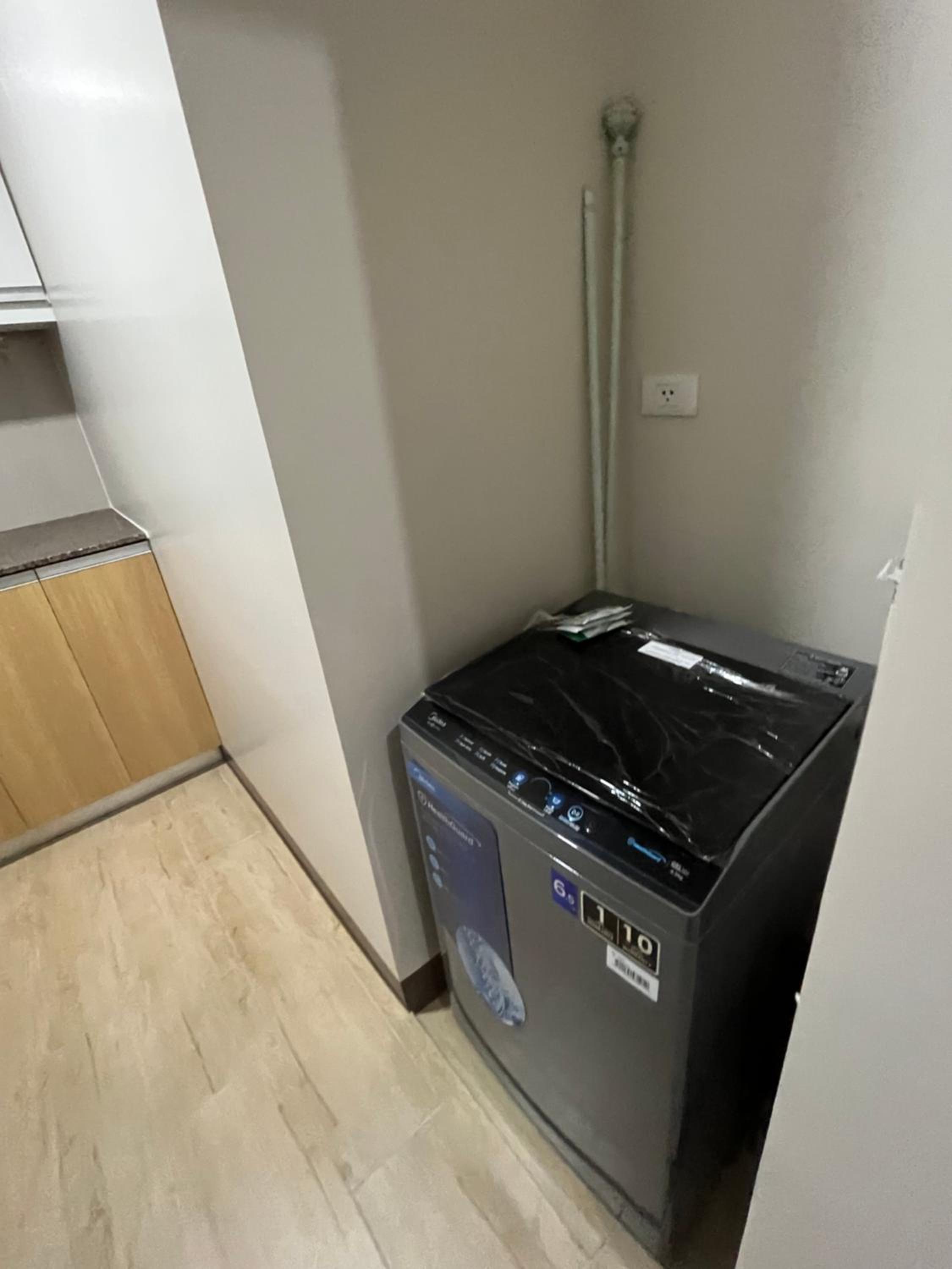 Gentry Manor Family Suite Balcony City View WiFi TV close to Okada 12B view 5