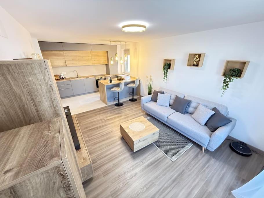 June's Urban Residence view 3