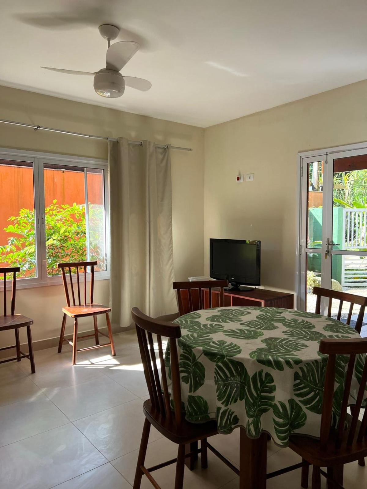 Itamambuca casas,suítes
