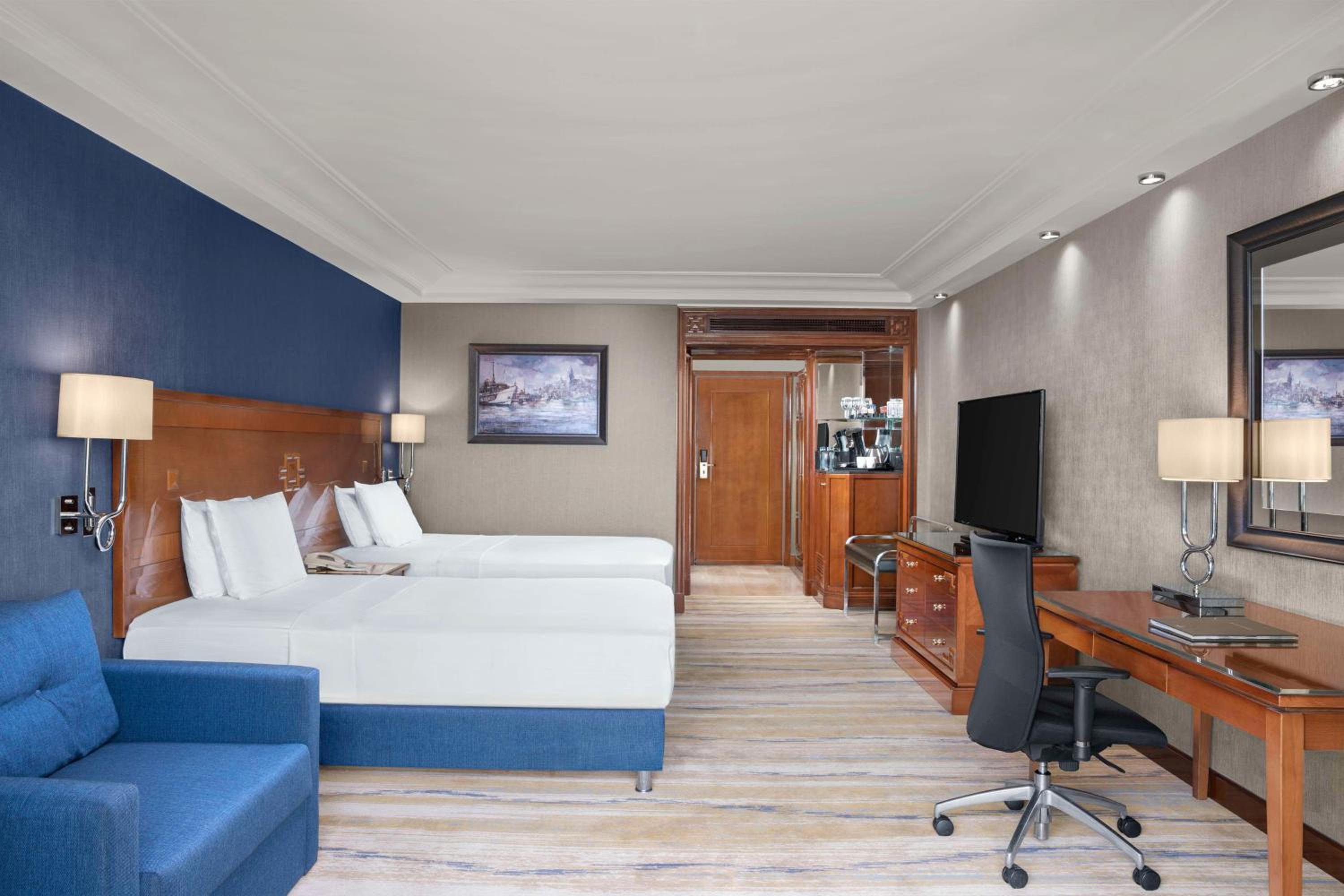 Hilton Istanbul Bosphorus - Image 54