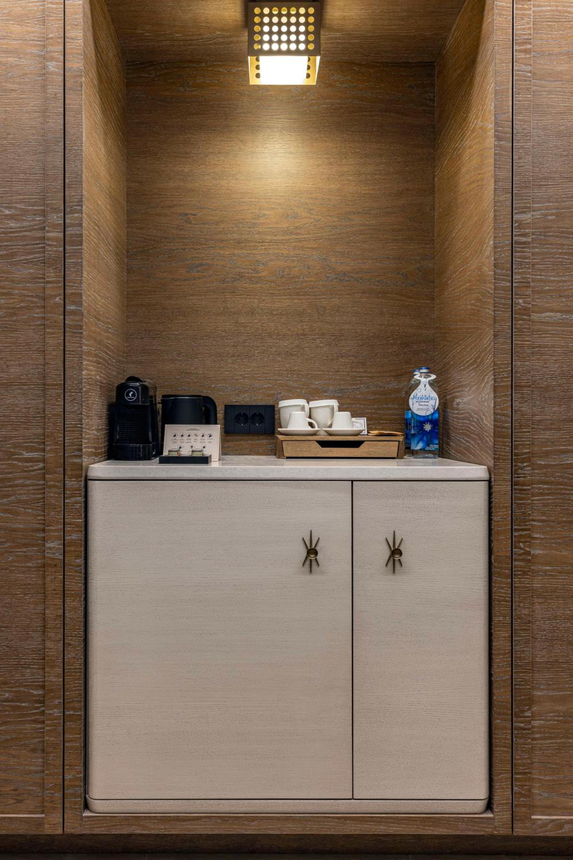 Hilton Istanbul Bosphorus - Image 72