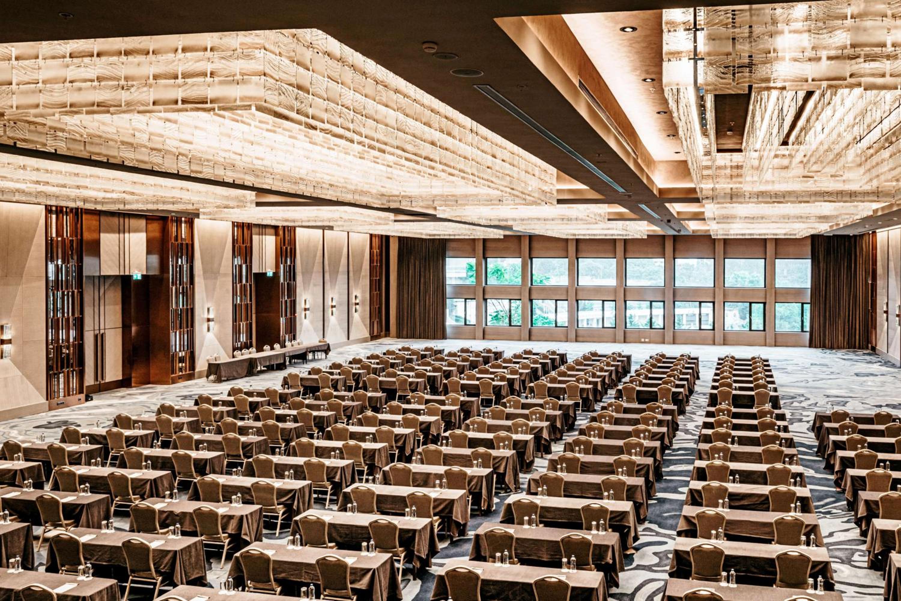 Hilton Istanbul Bosphorus - Image 84