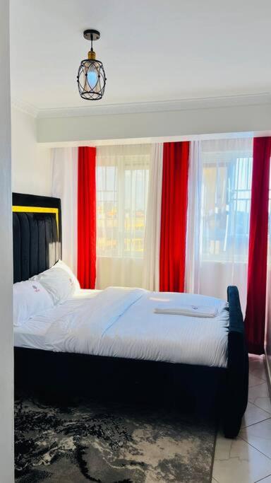 Fancy 1 Bedroom near Usiu &Trm view 2