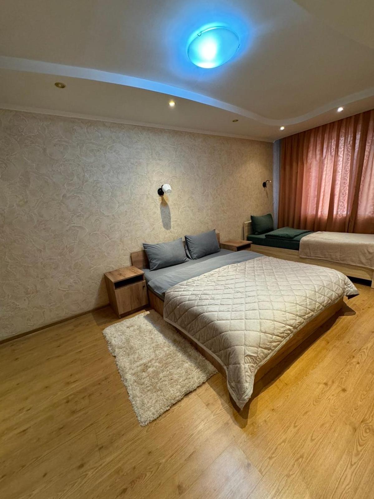Center 2 bedrooms Hajdeu view 2