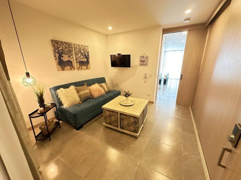 Belmonte 220-Lindo apartamento en Av centenario con piscina