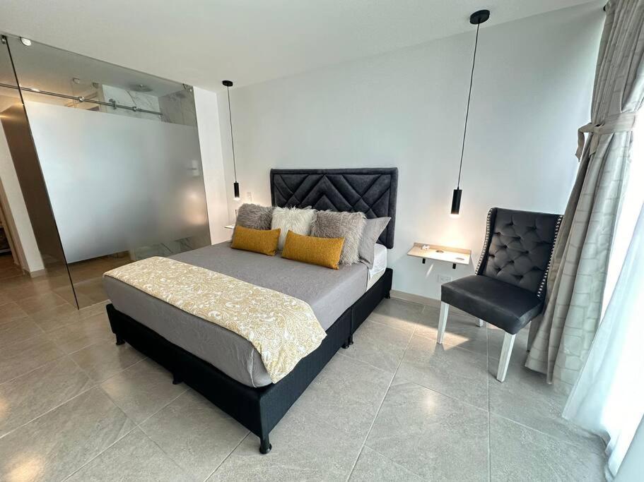 Belmonte 220-Lindo apartamento en Av centenario con piscina