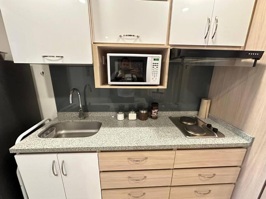Belmonte 220-Lindo apartamento en Av centenario con piscina