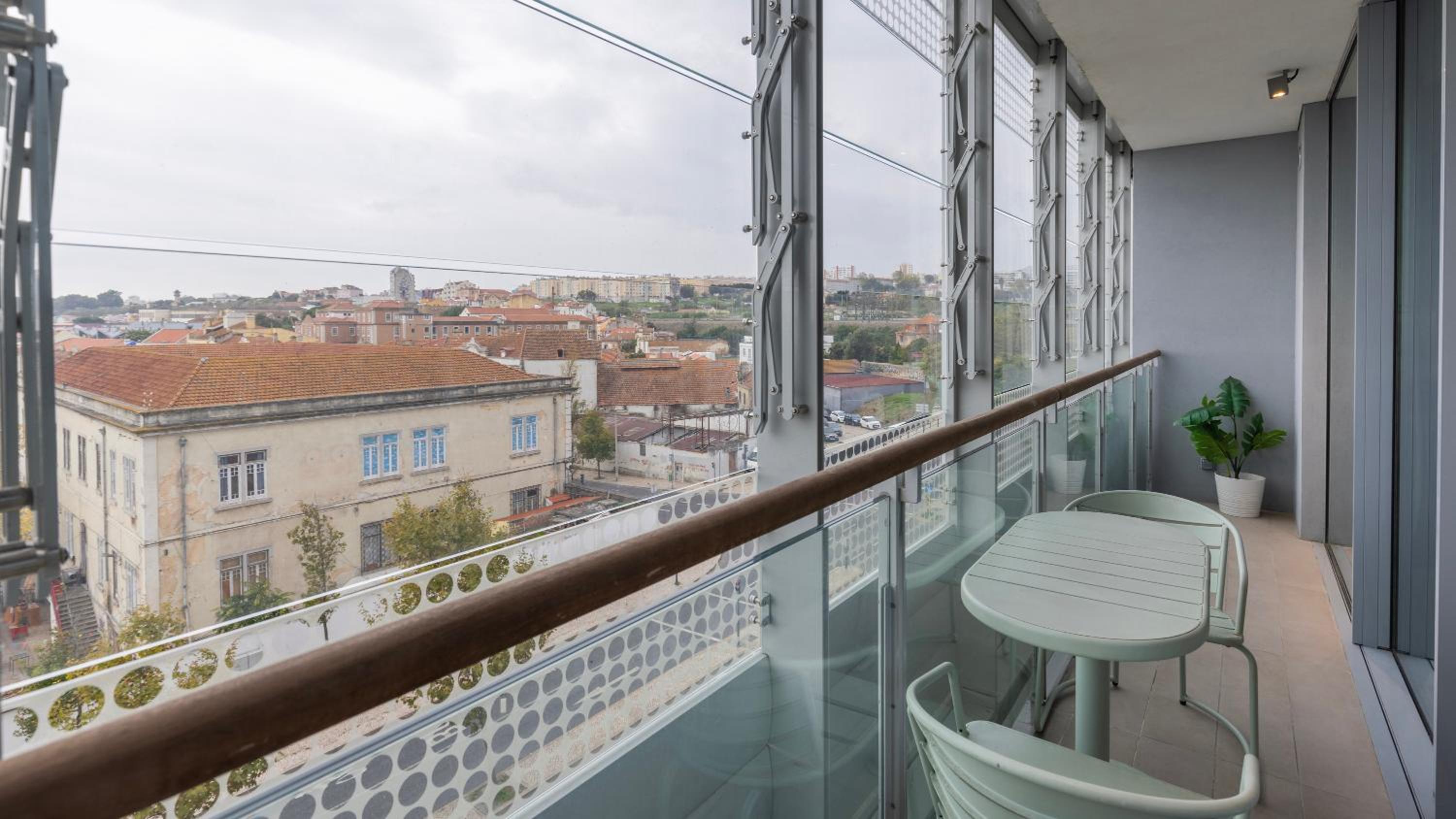 River View 1BDR Apartment by LovelyStay