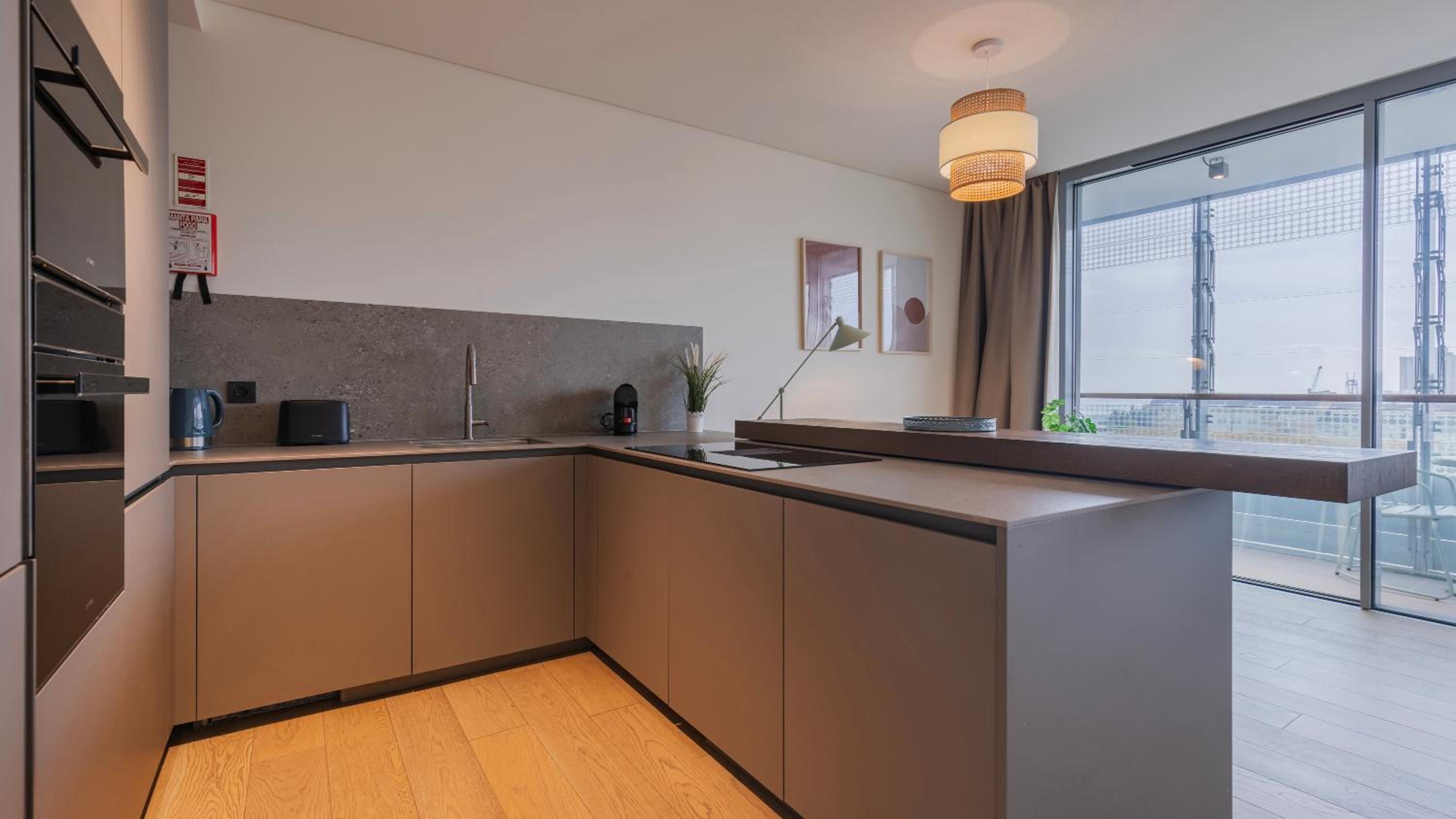 River View 1BDR Apartment by LovelyStay