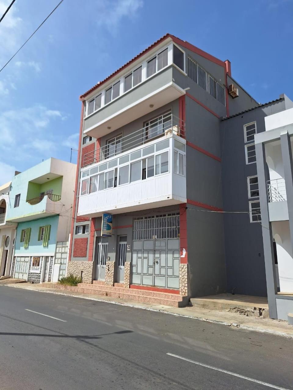 Luzia Quartos