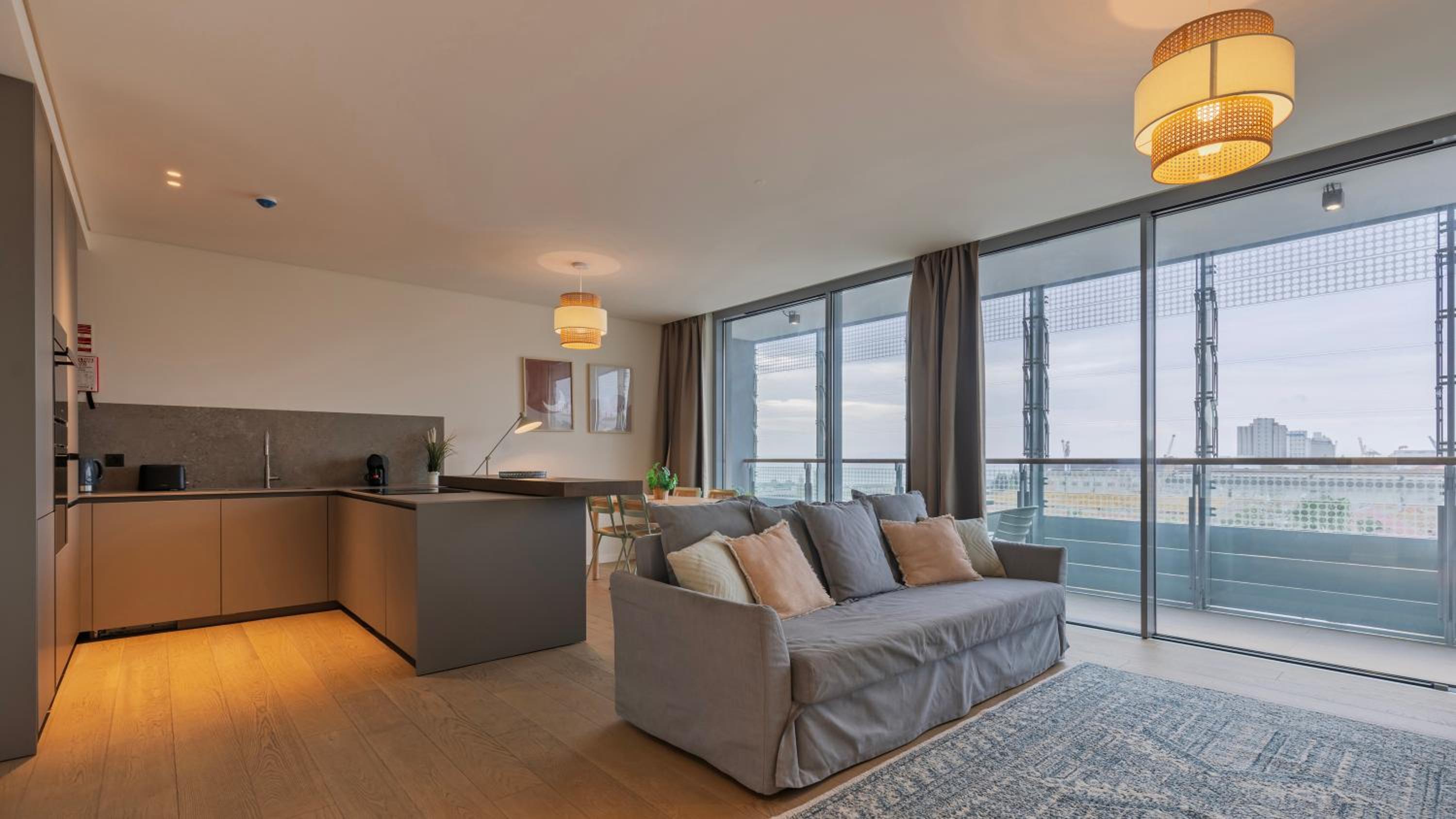 River View 1BDR Apartment by LovelyStay