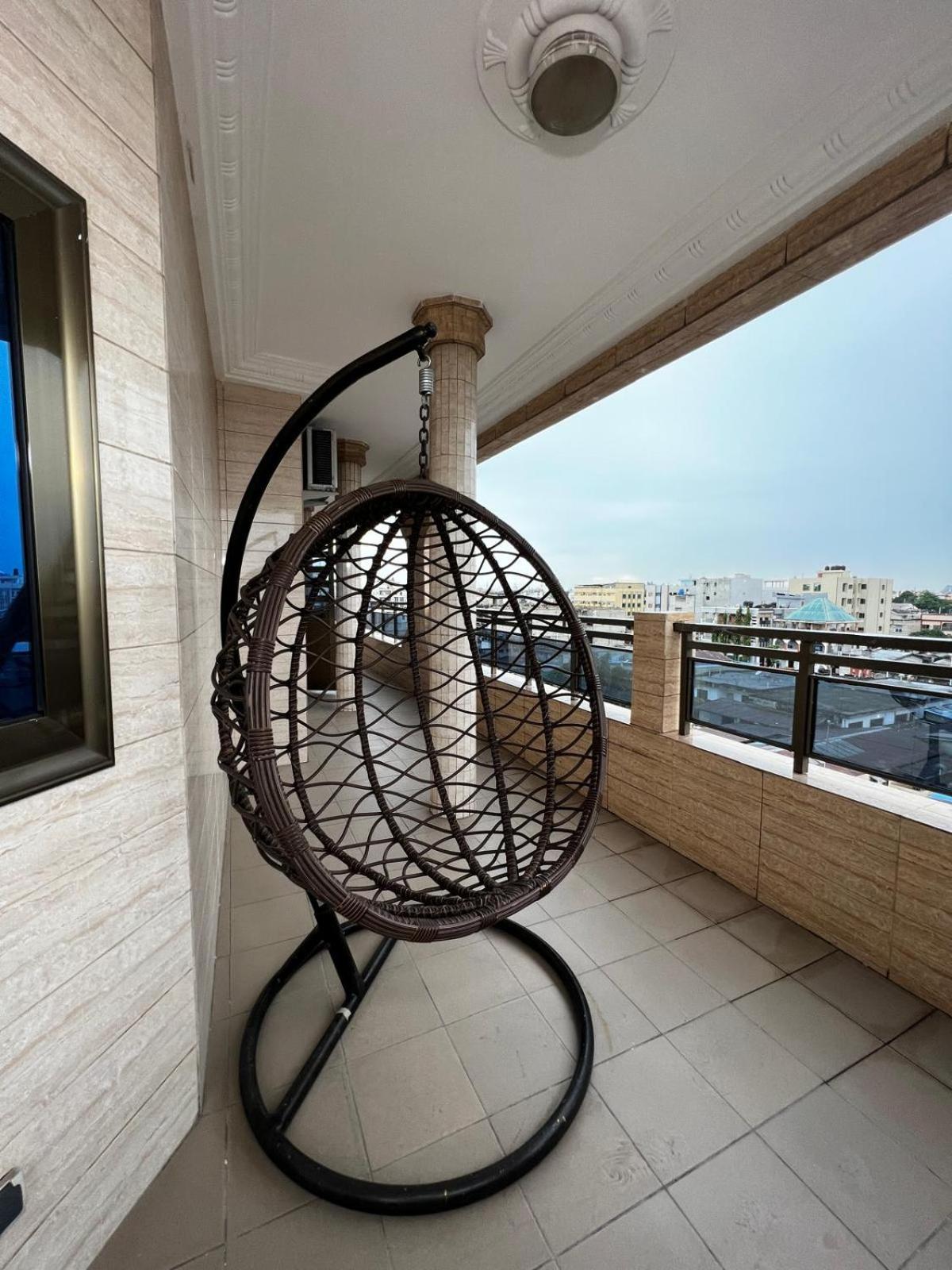 Space Appartement 2 chambres et balcon Fleuris Negoce Akpakpa