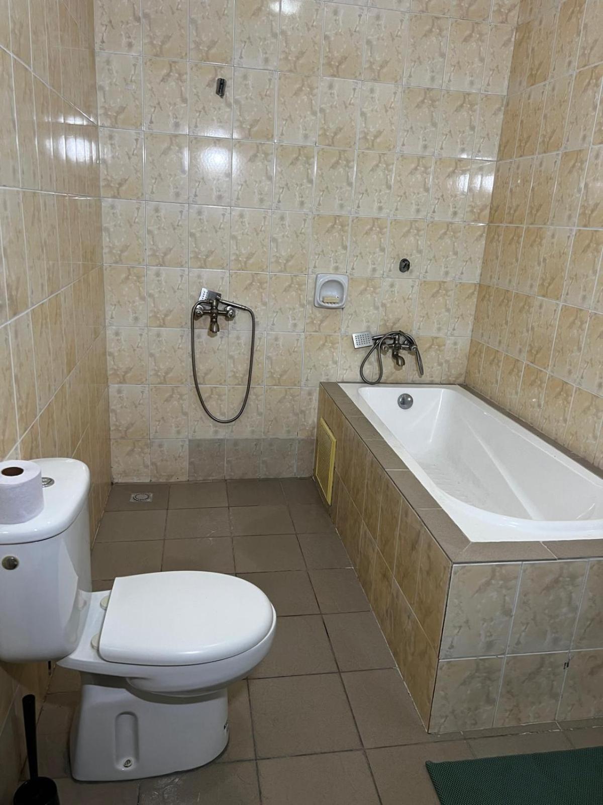 Space Appartement 2 chambres et balcon Fleuris Negoce Akpakpa