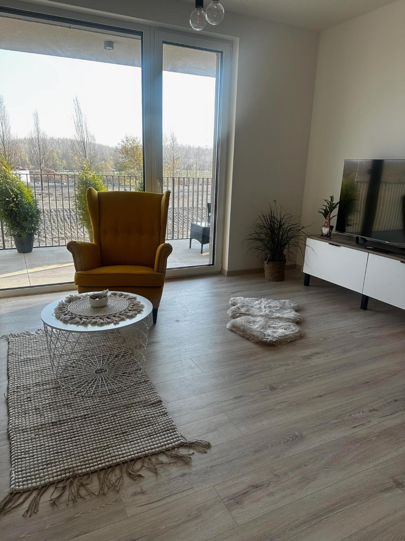 BNB New Luxury Apartment in the Center with optional parking