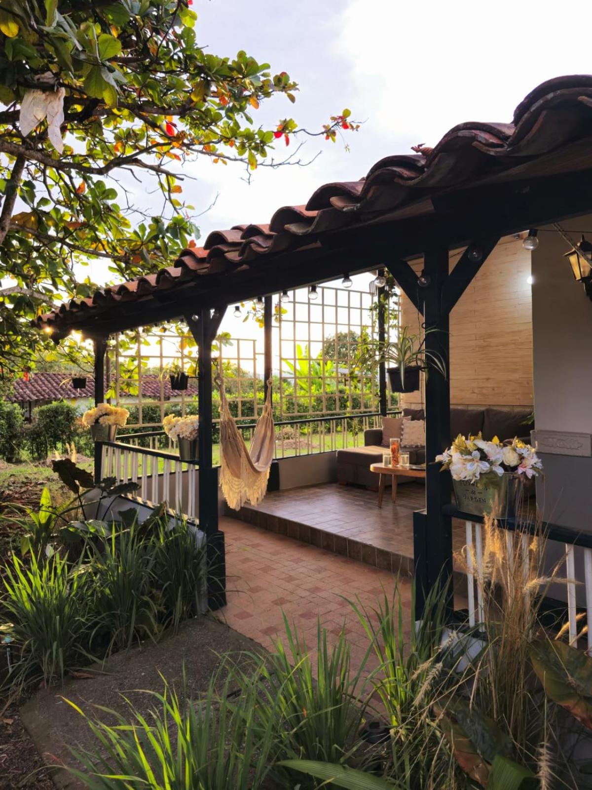 Finca Turistica Completa Tierra Nueva, a 5m del Parque Arrieros y 20m del Parque del Cafe y Panaca conectate con la naturaleza y disfruta de un lugar unico