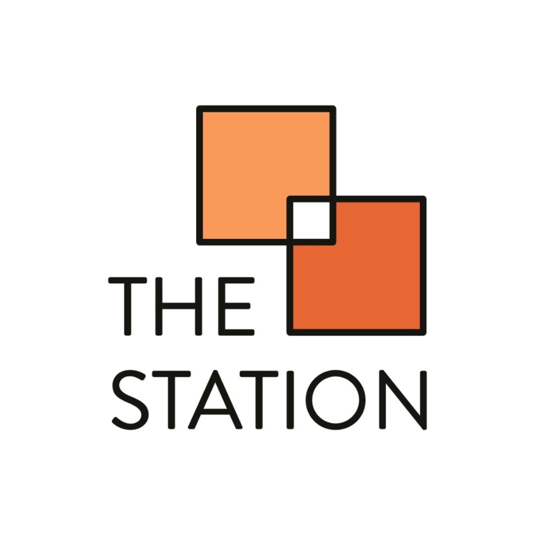 Cozy Mountain Escape - The Station