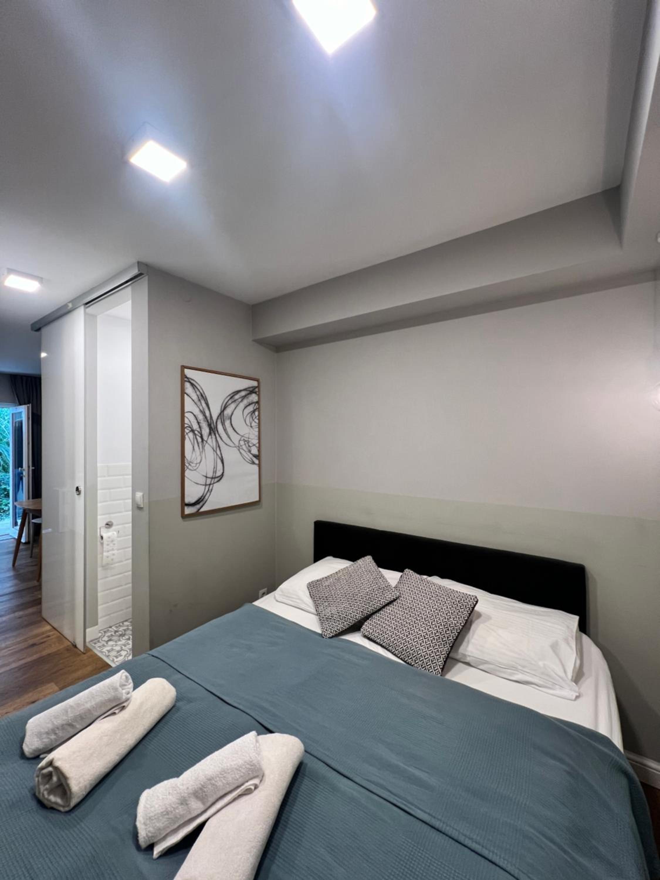 DOWA Apartments