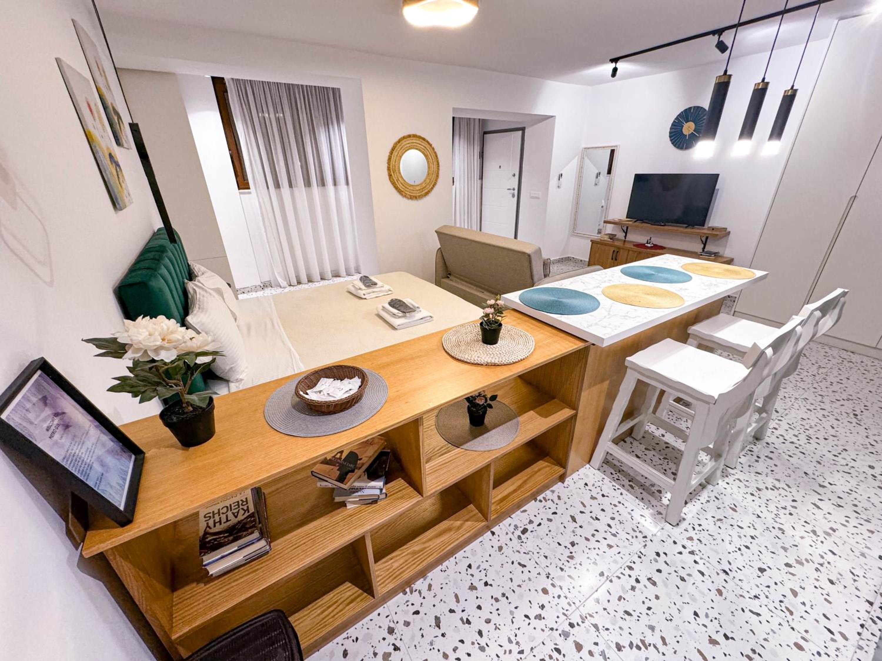Tirana Lovely Apartment 1