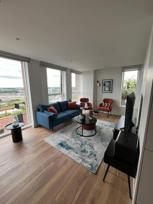 Lovely 2 bedroom apartment Dublin 8