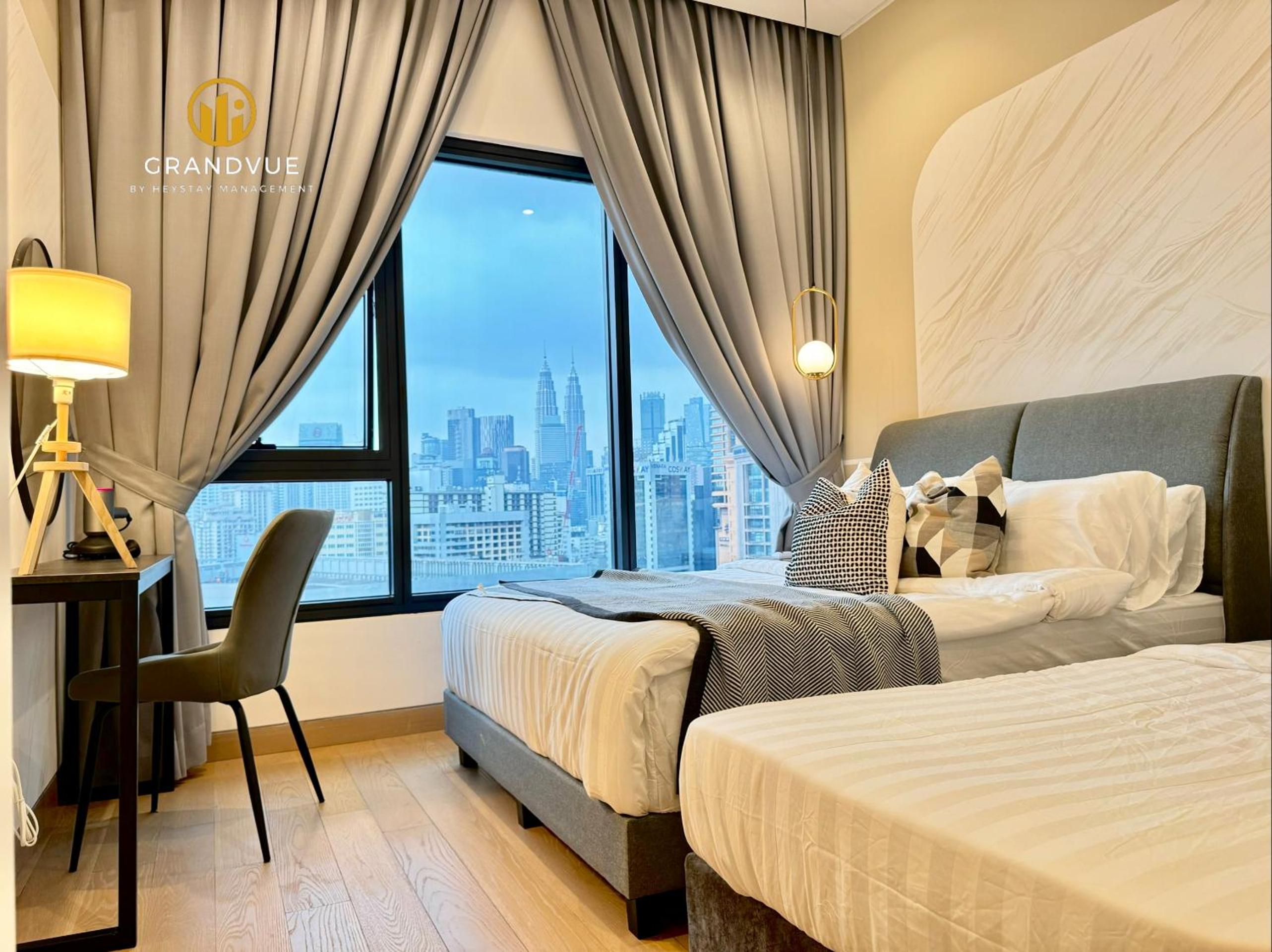 Lucentia BukitBintang KlccView InfinityPool By HeyStay Management