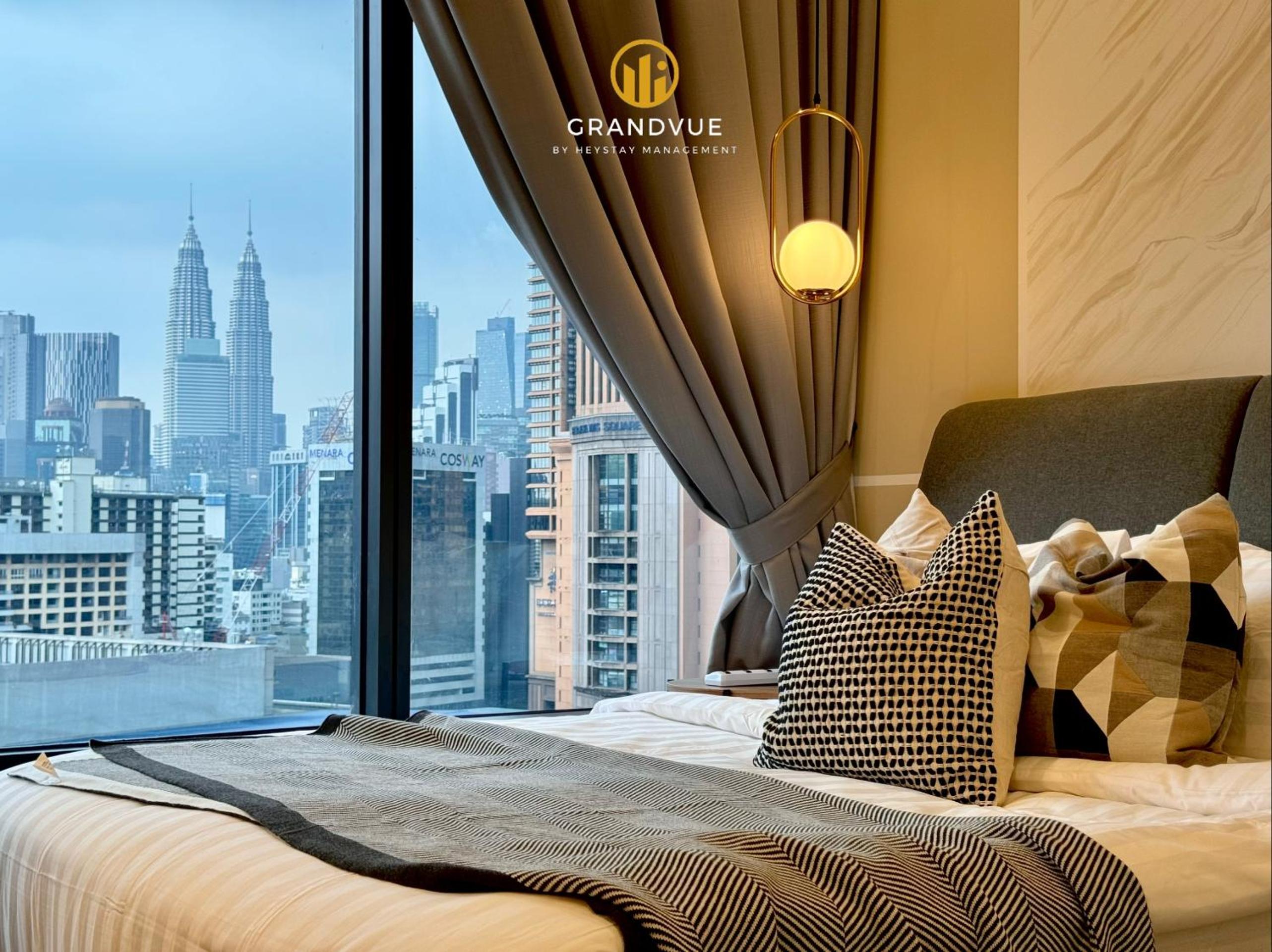 Lucentia BukitBintang KlccView InfinityPool By HeyStay Management