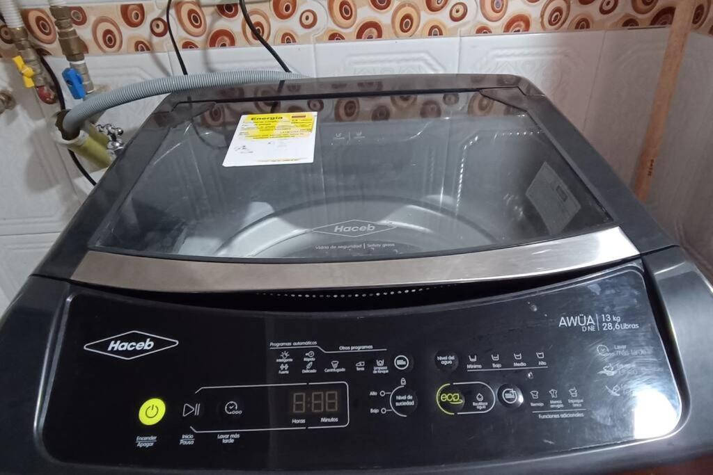 Acogedor Apartamento en zona residencial con vista a la ciudad Wi-Fi 350 Mbps