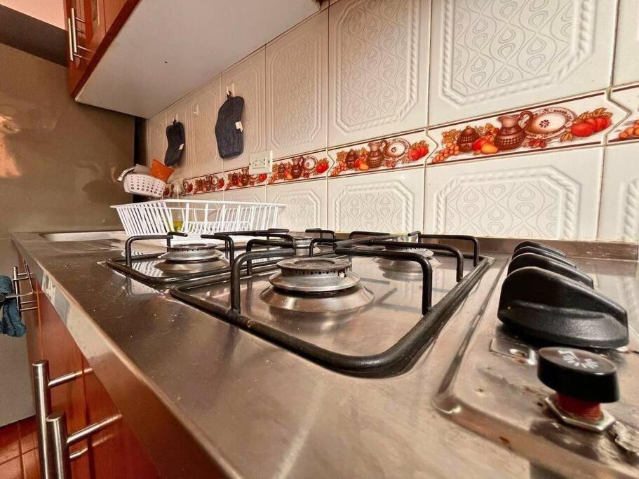 Acogedor Apartamento en zona residencial con vista a la ciudad Wi-Fi 350 Mbps