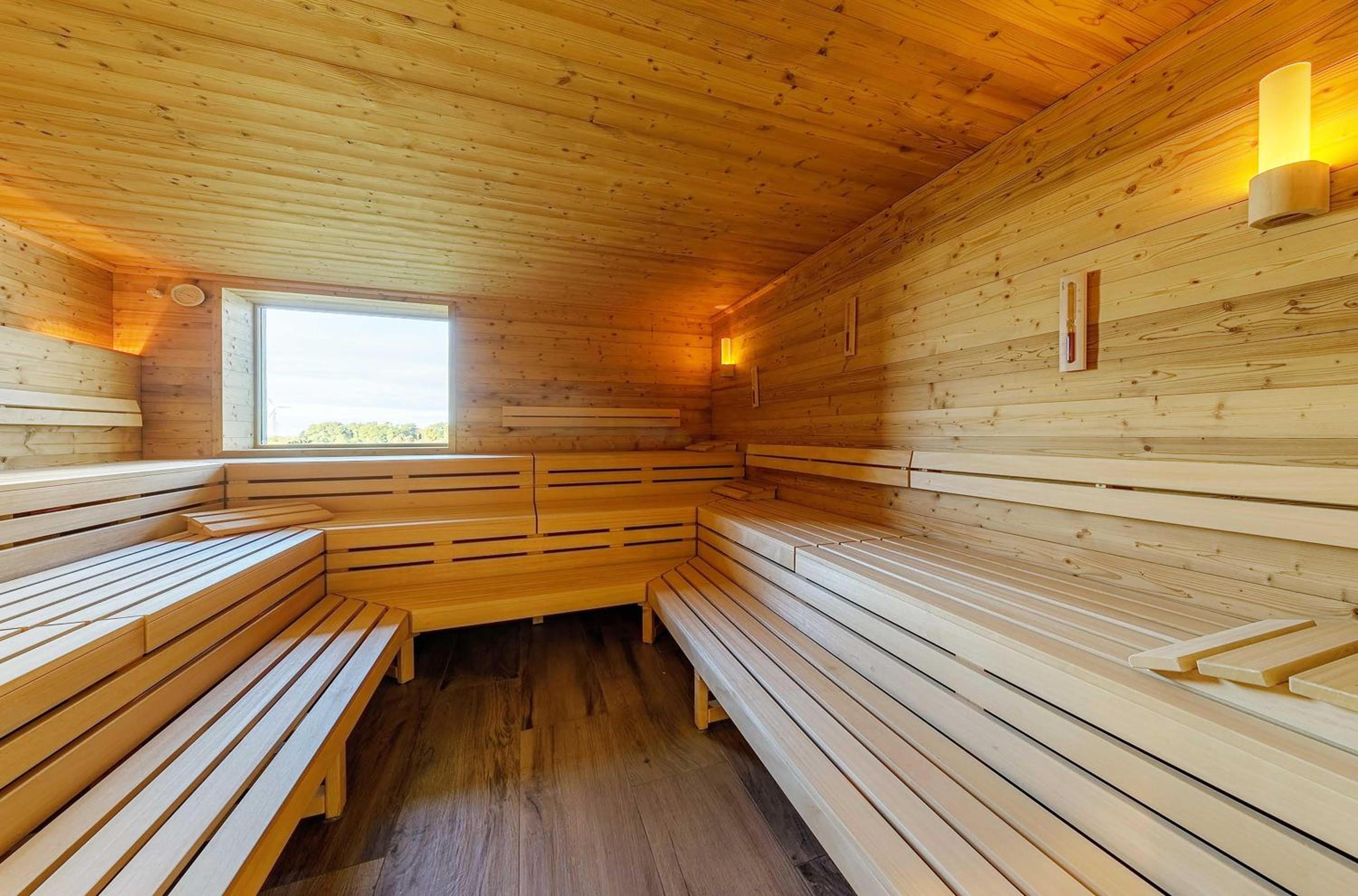 5 Sterne Strandräuber in Wustrow - Balkon, Sauna & Ostsee view 5