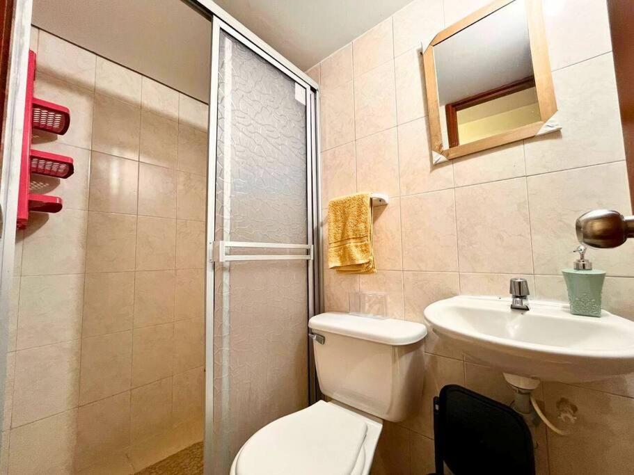 Acogedor Apartamento en zona residencial con vista a la ciudad Wi-Fi 350 Mbps