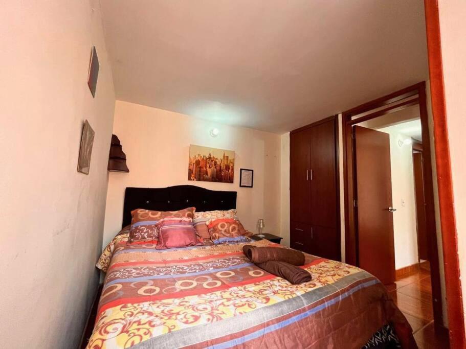 Acogedor Apartamento en zona residencial con vista a la ciudad Wi-Fi 350 Mbps