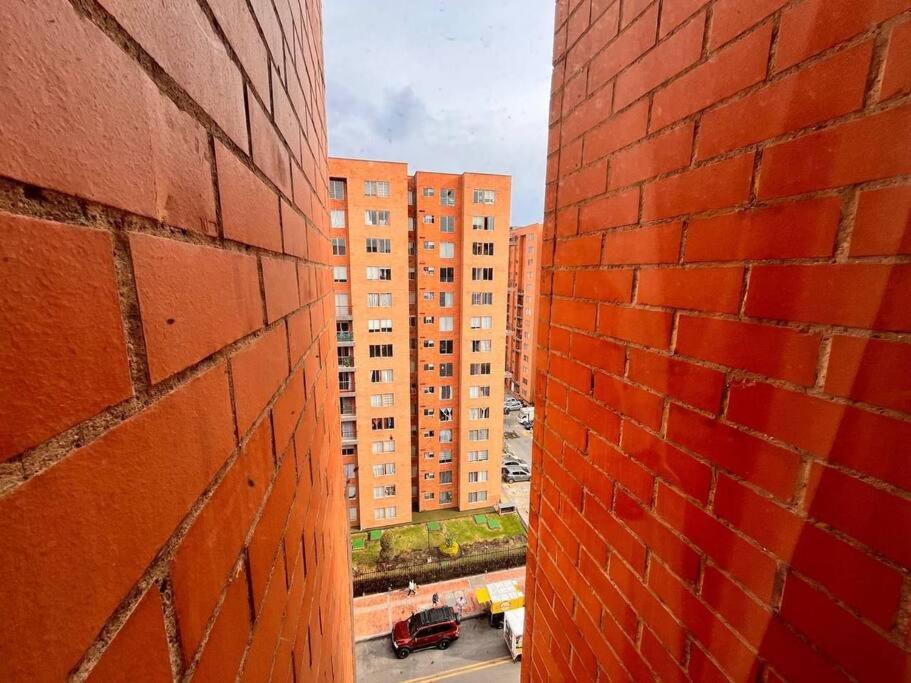Acogedor Apartamento en zona residencial con vista a la ciudad Wi-Fi 350 Mbps