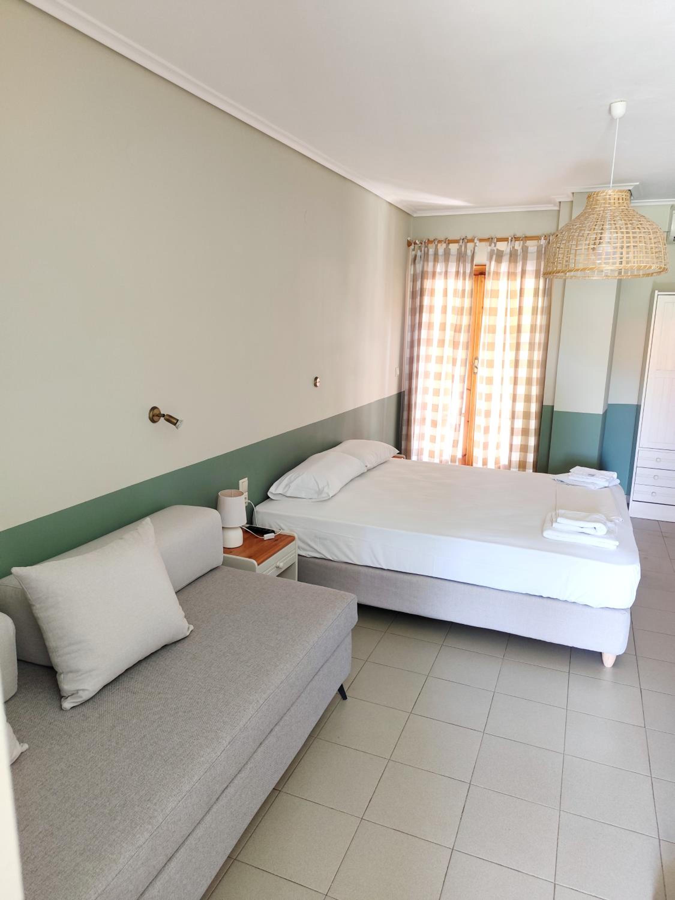 Kritamos Apartments