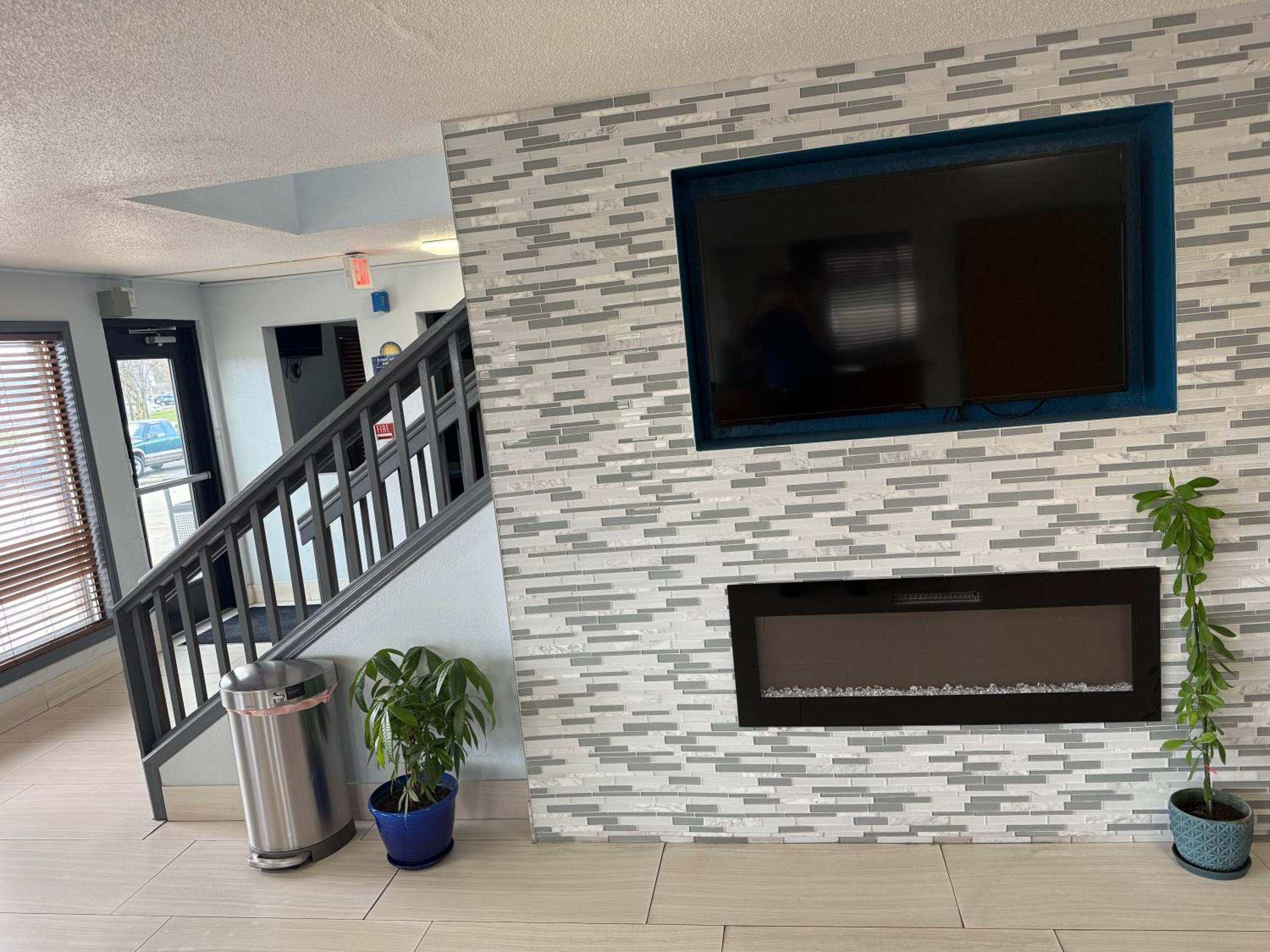 Muncie Vacations - Days Inn by Wyndham Muncie -Ball State University - Property Image 29