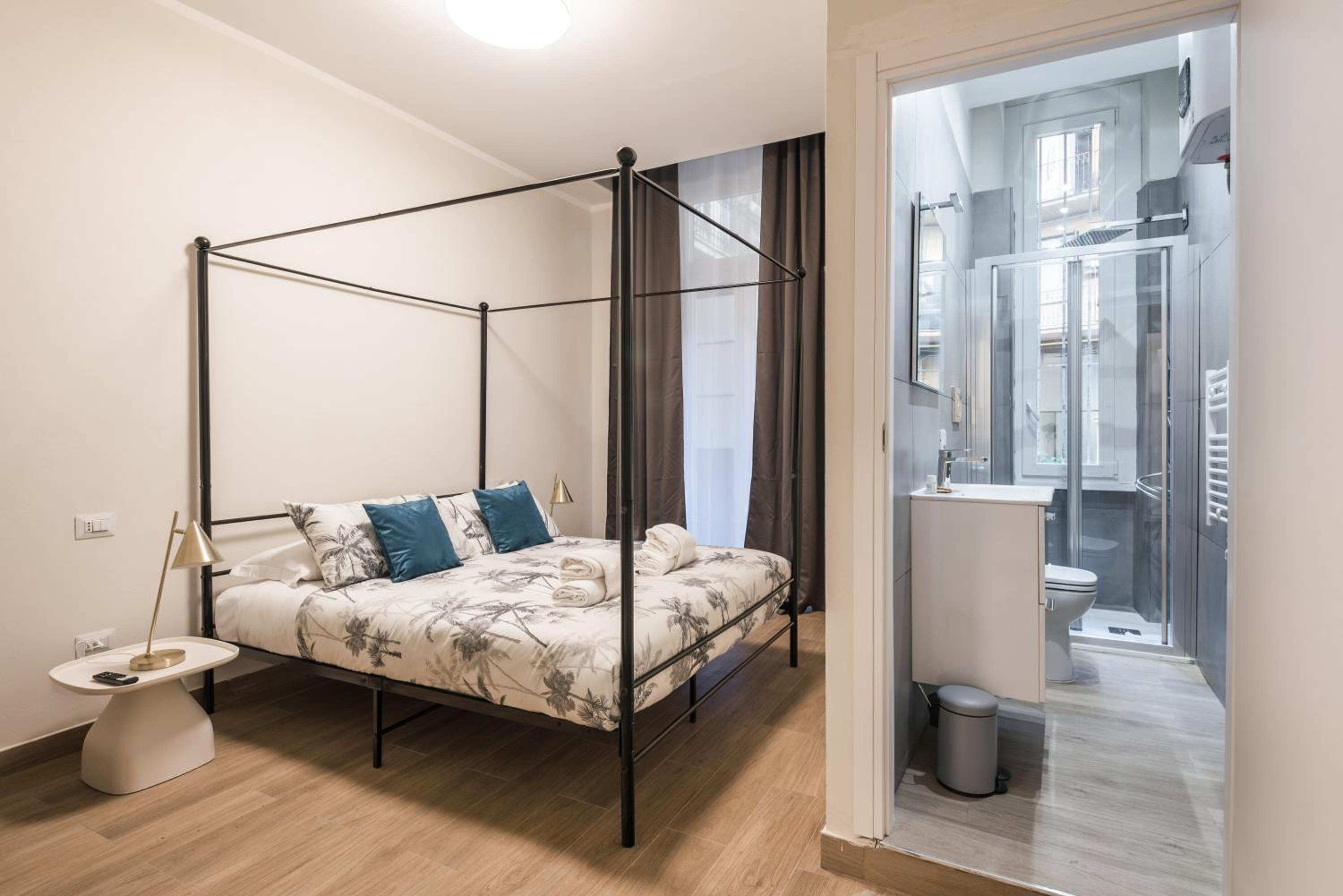 C1 Top Class Apartments, 2 camere delux, max 6 persone distante 15 minuti a piedi da Fontana di Trevi