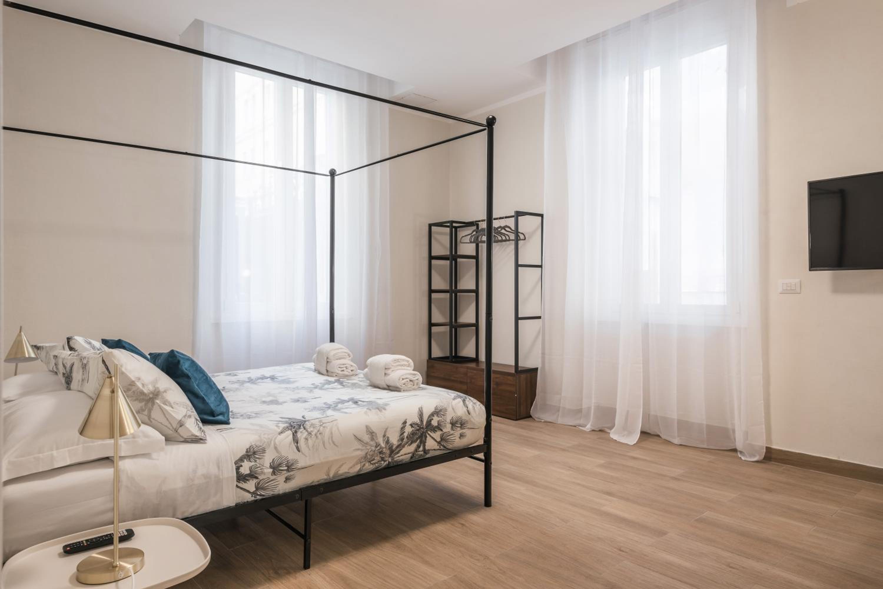 C1 Top Class Apartments, 2 camere delux, max 6 persone distante 15 minuti a piedi da Fontana di Trevi
