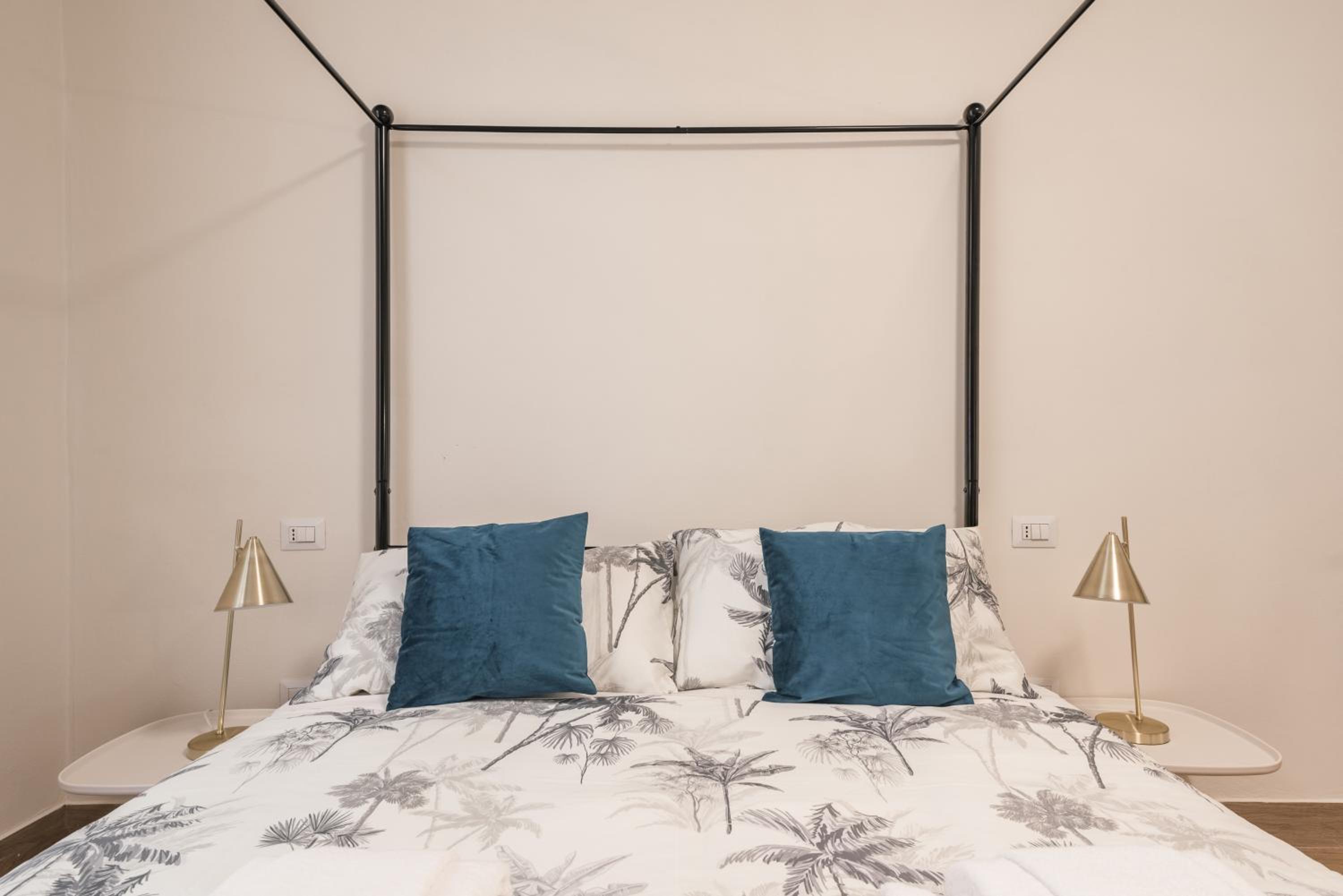 C1 Top Class Apartments, 2 camere delux, max 6 persone distante 15 minuti a piedi da Fontana di Trevi