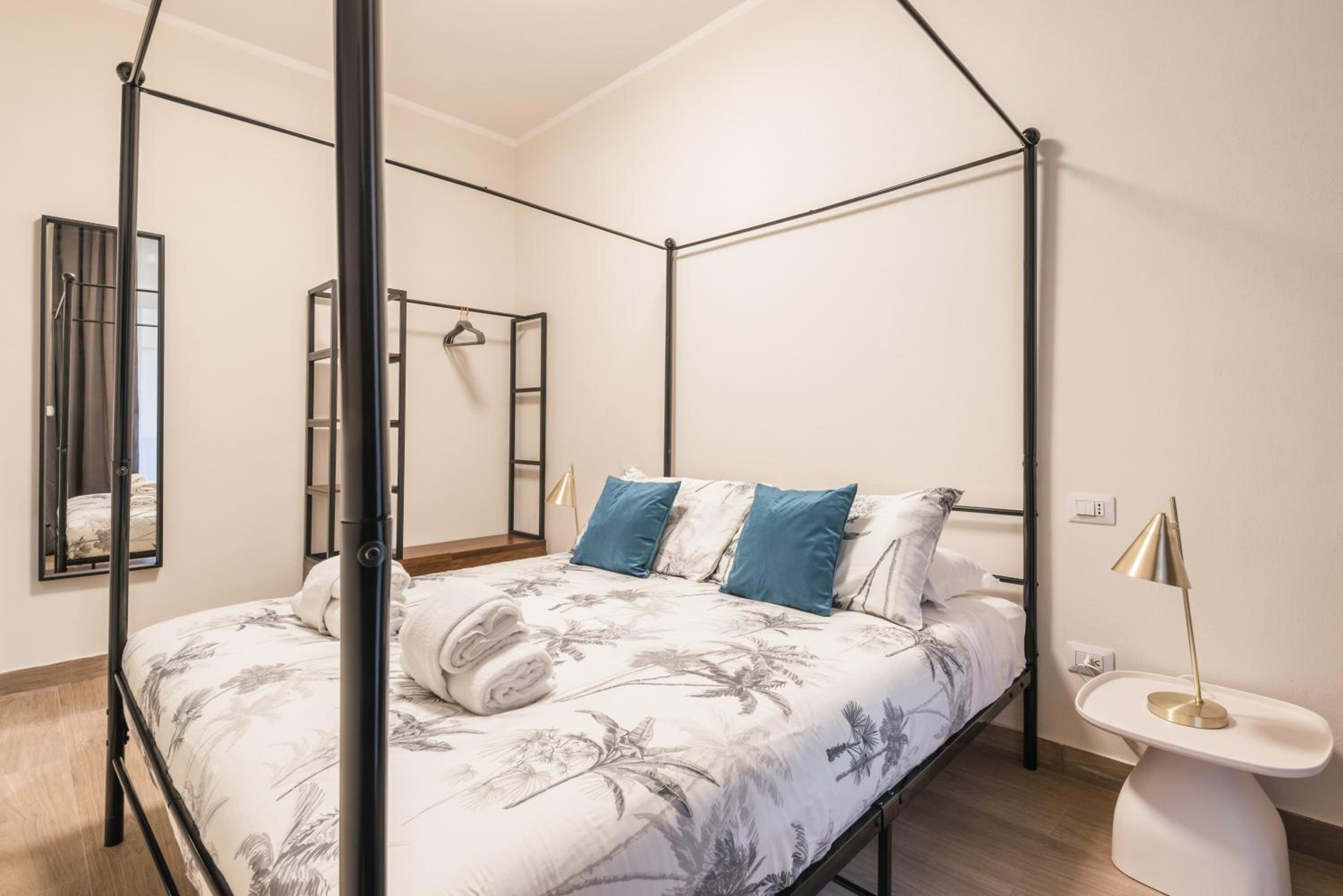 C1 Top Class Apartments, 2 camere delux, max 6 persone distante 15 minuti a piedi da Fontana di Trevi
