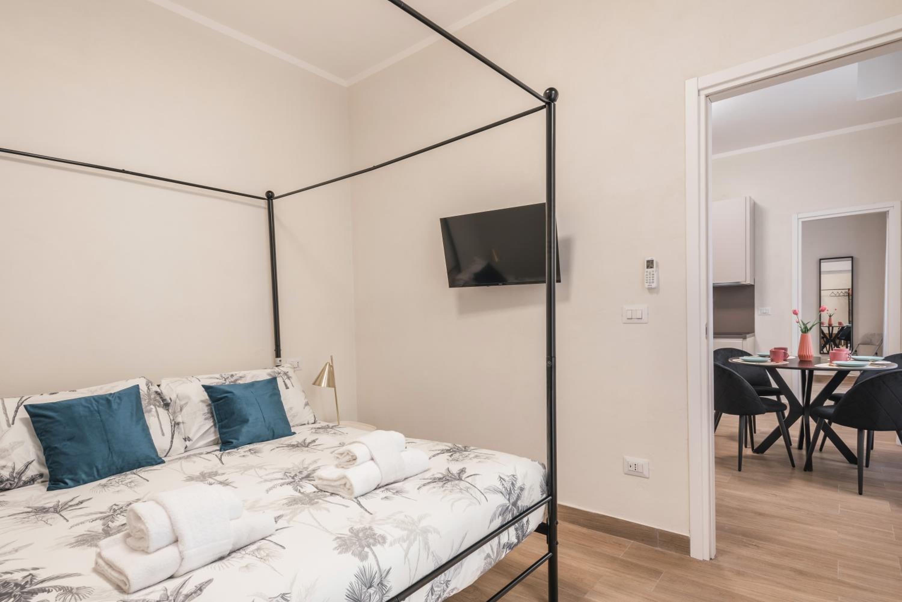 C1 Top Class Apartments, 2 camere delux, max 6 persone distante 15 minuti a piedi da Fontana di Trevi