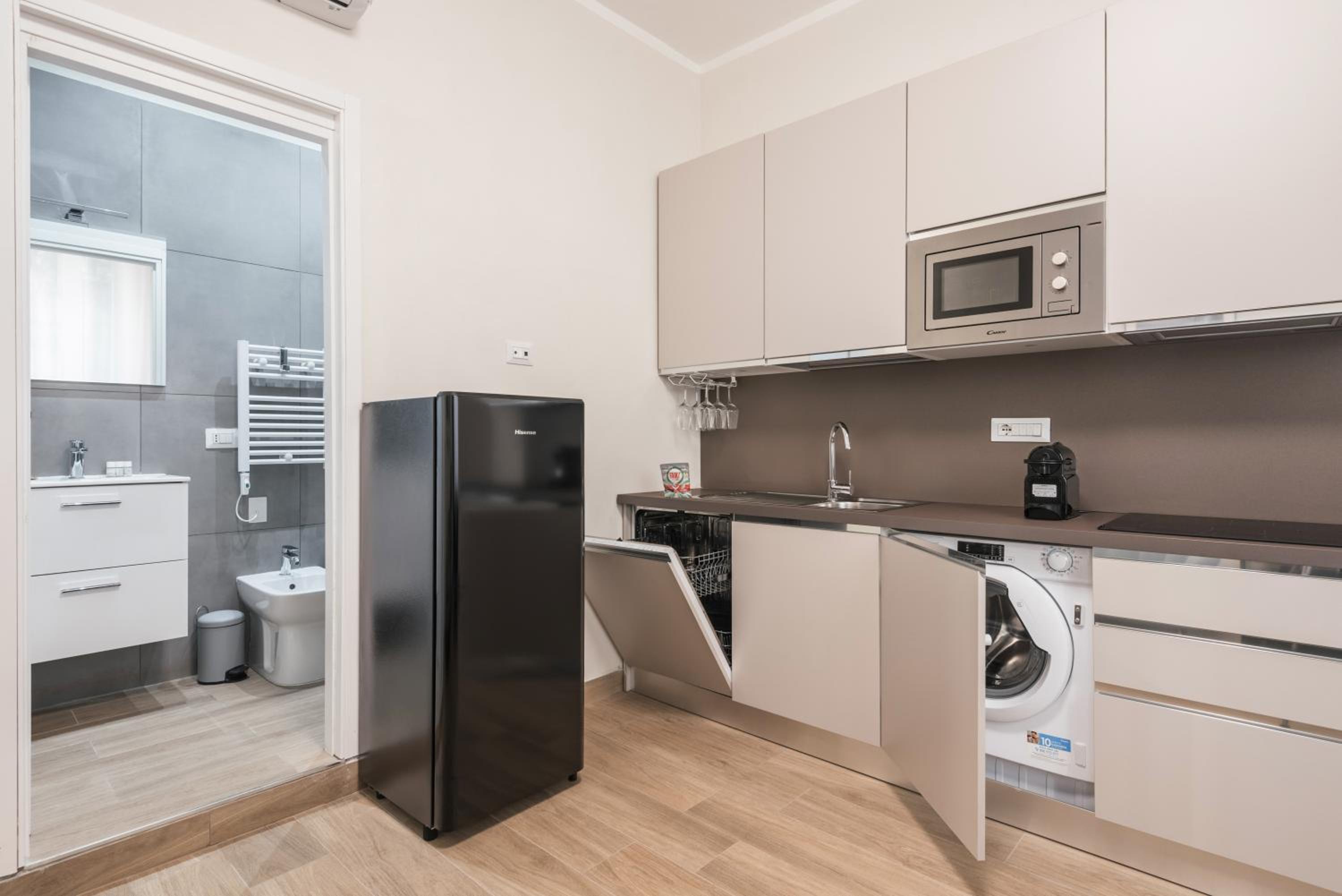 C1 Top Class Apartments, 2 camere delux, max 6 persone distante 15 minuti a piedi da Fontana di Trevi