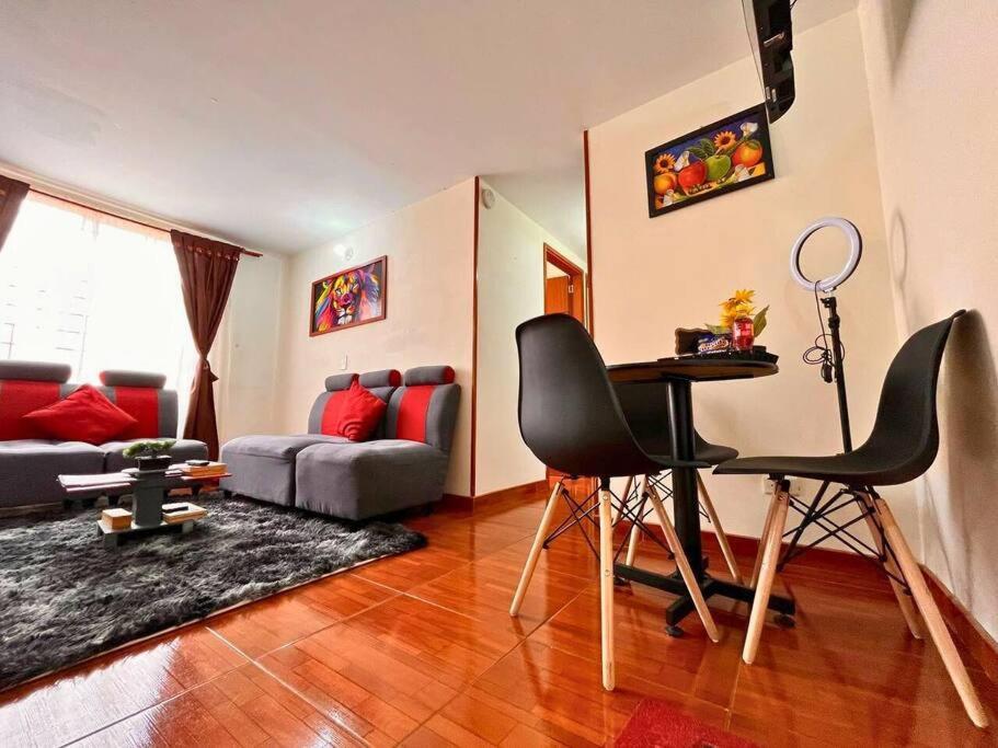 Acogedor Apartamento en zona residencial con vista a la ciudad Wi-Fi 350 Mbps