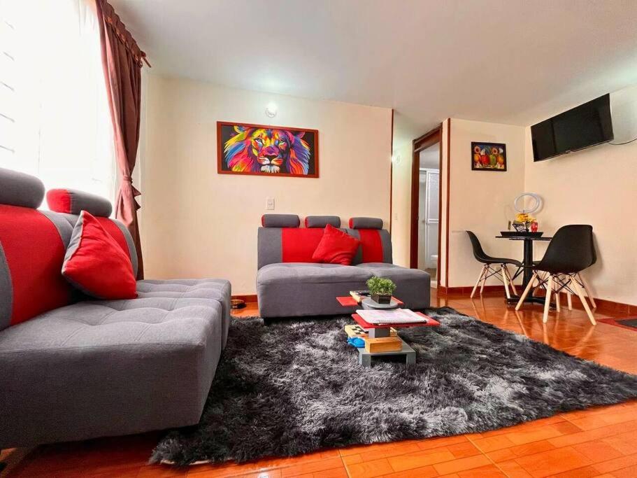 Acogedor Apartamento en zona residencial con vista a la ciudad Wi-Fi 350 Mbps