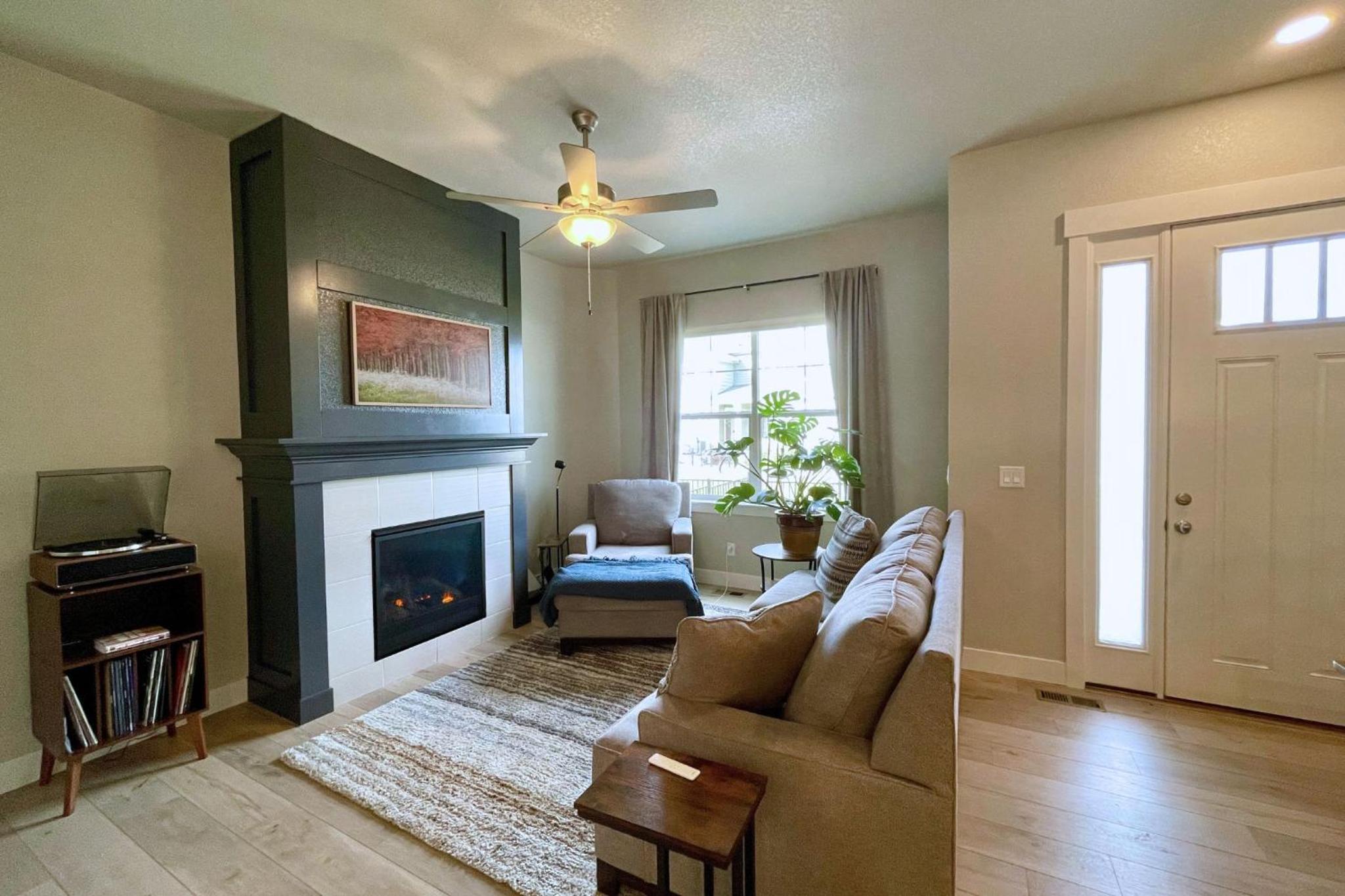 NOCO Retreat with King Beds, Fireplace, Scenic Trails view 4