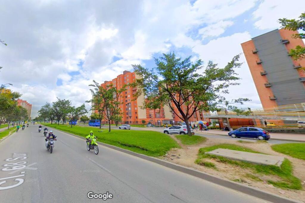 Acogedor Apartamento en zona residencial con vista a la ciudad Wi-Fi 350 Mbps