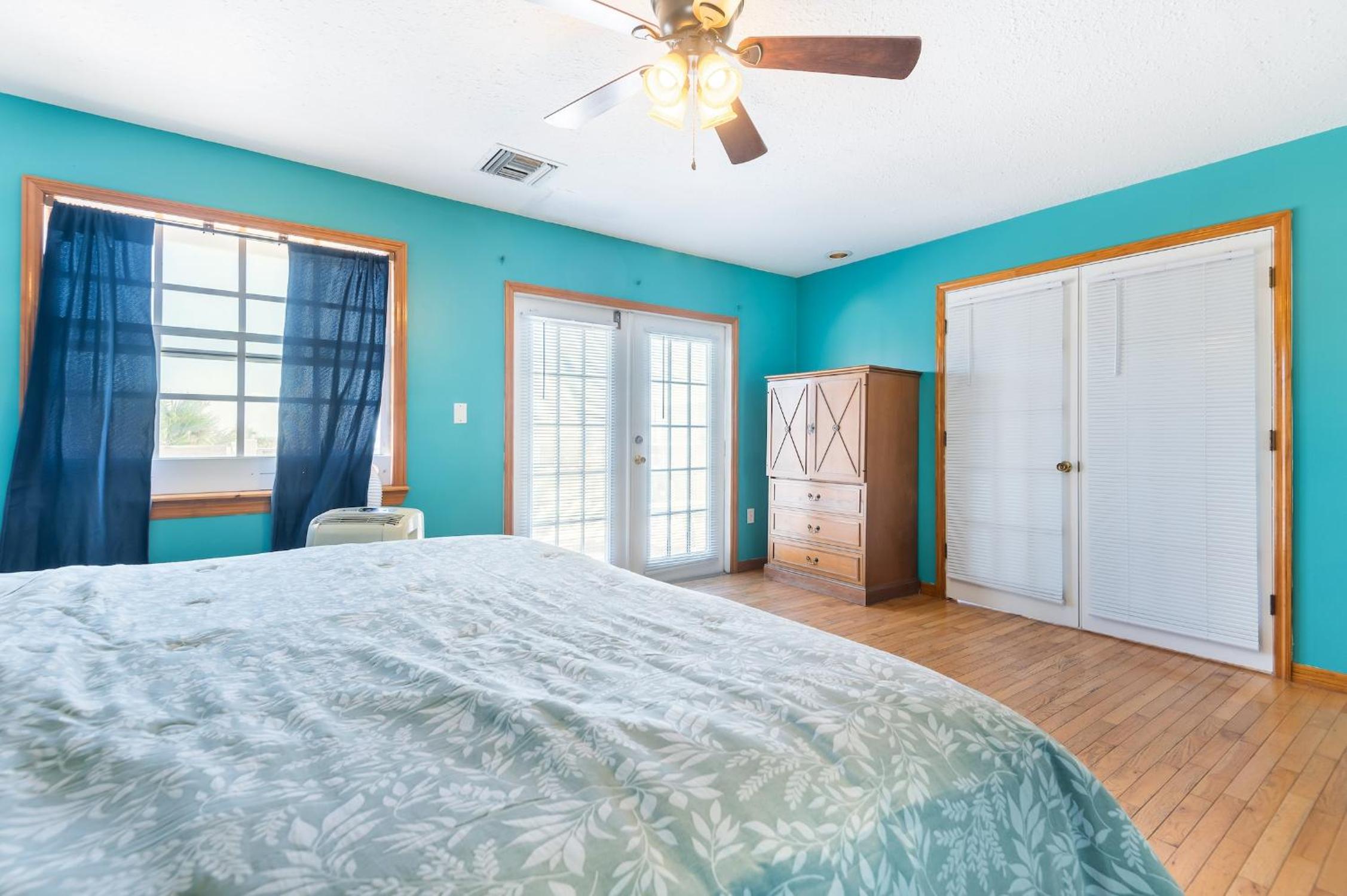 Coastal 2BR Condo With Direct Beach Access